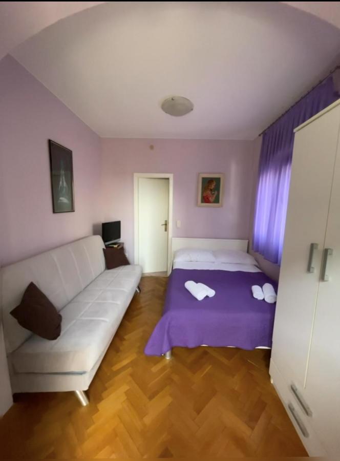 Studio Apartment Near Split Airport Каштела Екстер'єр фото